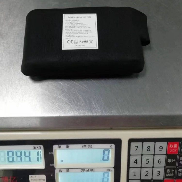 শীতকালীন গরম কাপড় ব্যাটারি 7.4V 12V 10000mAh ডিসি চার্জিং হেড কালো রঙ