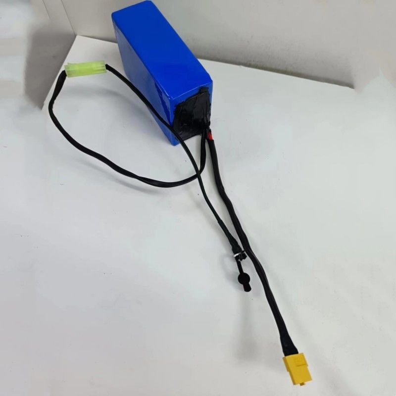 কাস্টমাইজড 18650 ব্যাটারি প্যাক 36V 2600mAh 10 সেল সঙ্গে ছোট Tamiya ট্রান্সফার প্লাগ চার্জ করার জন্য