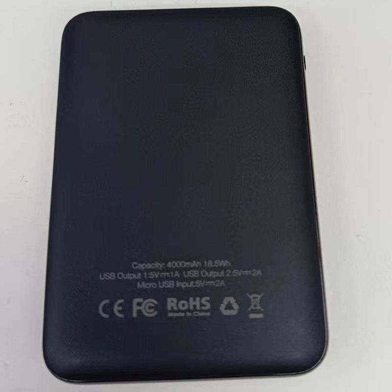 মিনি ফাস্টার পাওয়ার ব্যাংক 4000mAh 5V 2A পাম-সাইজ সুপার স্লিম ব্যাটারি পাওয়ার ব্যাংক